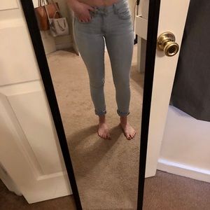American Eagle light washed blue denim jeggings